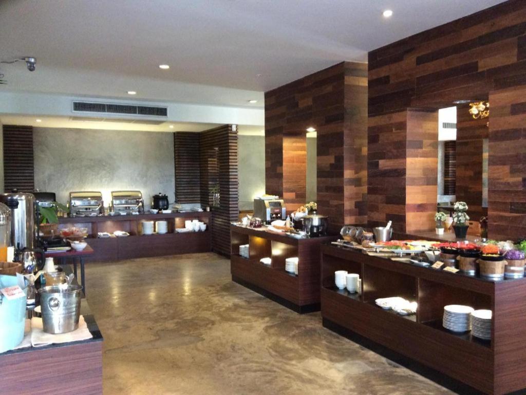 Klim Hotel Buriram Exterior foto